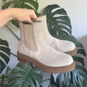 Steve Madden Chelsea Boots